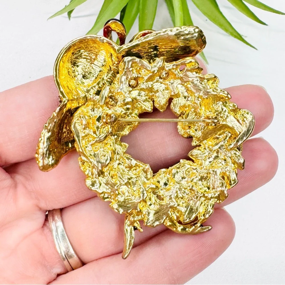 Vintage Y2K Red Hat Society Enamel Rhinestone Christmas Green Wreath Brooch